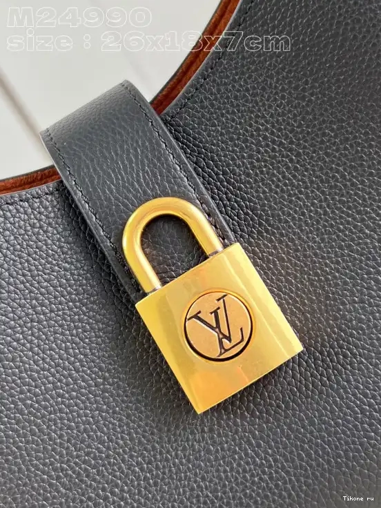 Affordable Low VUITTON Bag-26*18*7CM LOUIS Key Shoulder 0519